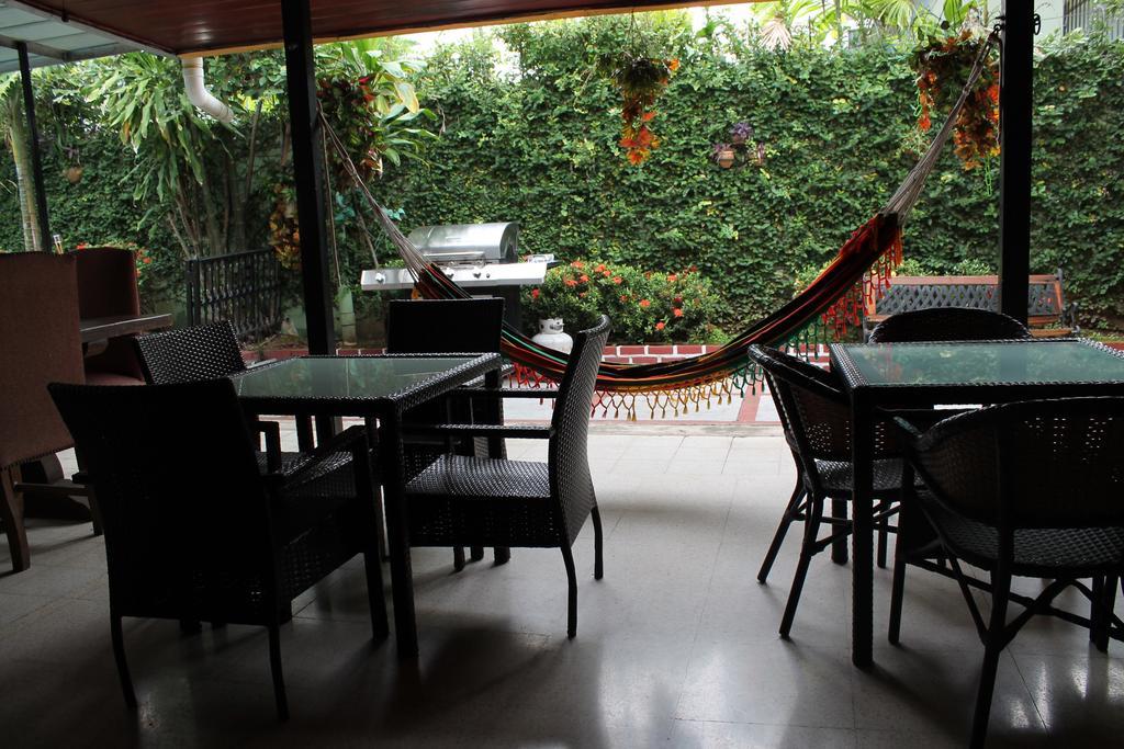 Hostal Cocos Inn Panamaváros Kültér fotó