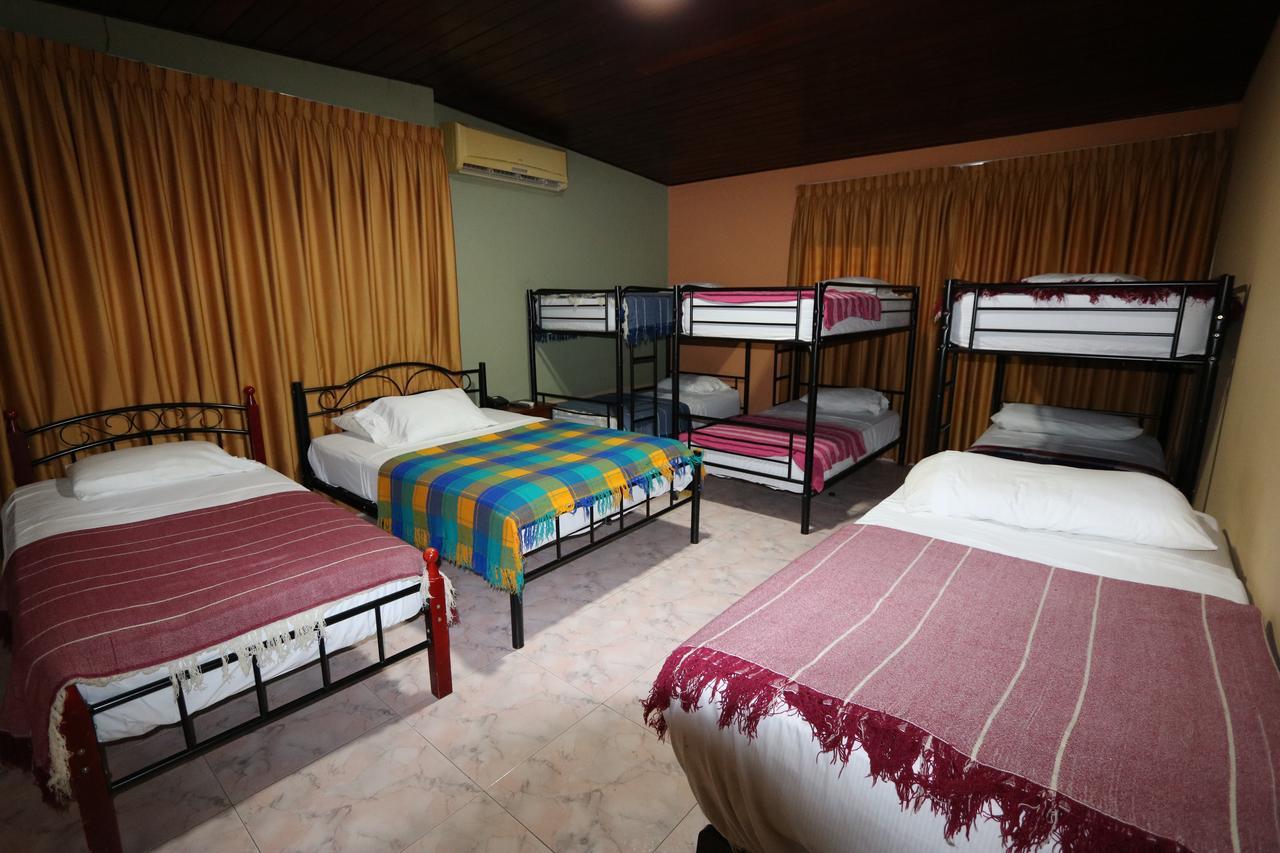 Hostal Cocos Inn Panamaváros Kültér fotó